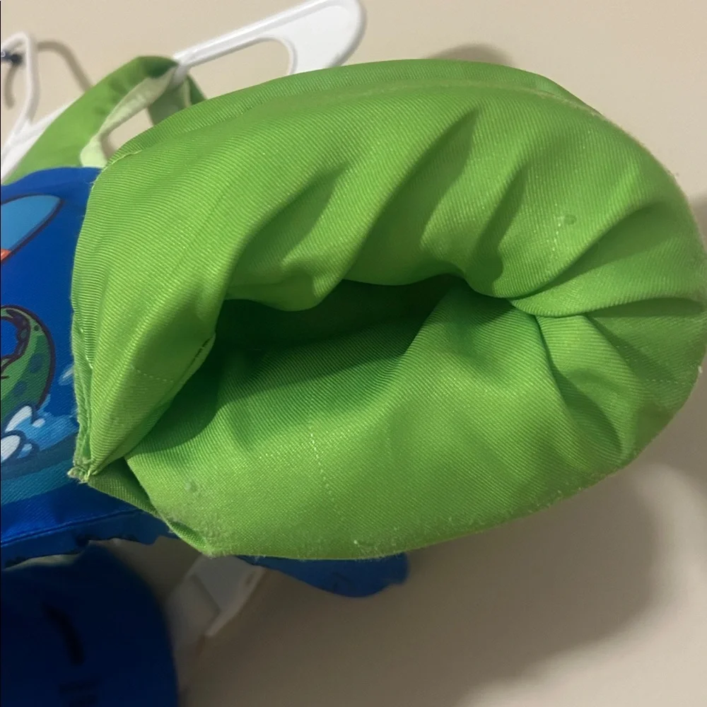 REALIKE Dino surf children's life jacket for 28-70 lbs w/ kid proof fastening - Picture 6 of 6